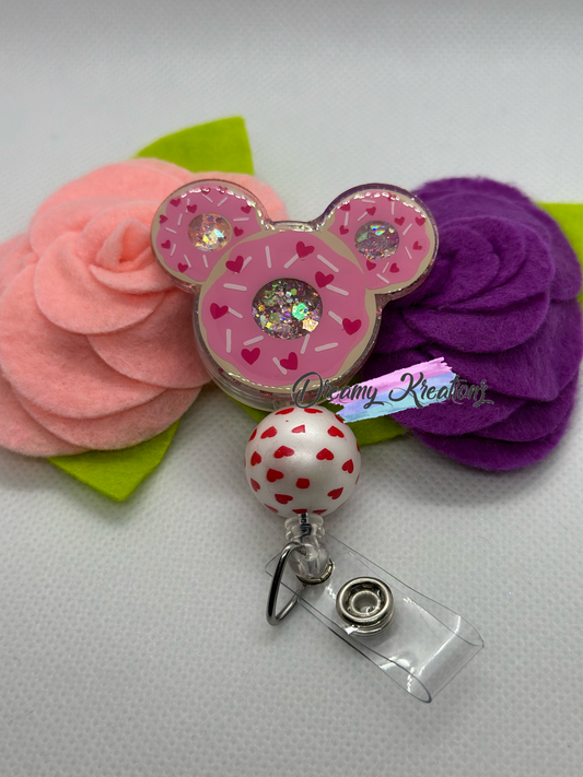 Doughnut mouse badge reel